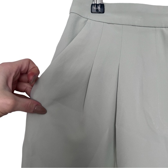 H&M Knee-Length Dress Shorts - Mint Green - Picture 4 of 7